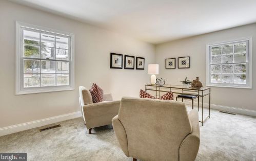 810 Burnt Mills Ave, Silver Spring MD 20901-4506 exterior