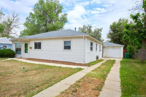 1236 Yost St, Denver CO  80011-6537 exterior
