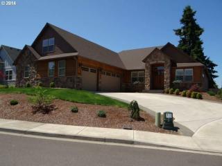 645 Ilwaco St, Camas, WA 98607-9305