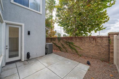 2190 Cherrywood Ln, Anaheim CA  92804-2490 exterior