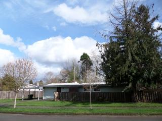 11560 Duchess Way, Beaverton OR  97008-8513 exterior