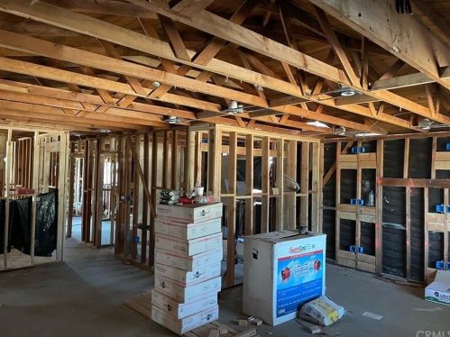 685 Flynn St, Riverside, CA 92507-1141