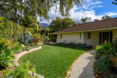 15 La Lita Ln, Santa Barbara, CA 93105-1916