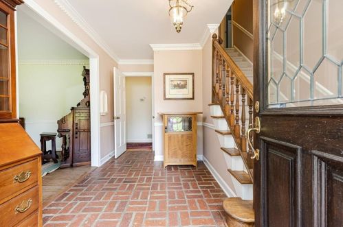 675 Fair Oaks Mnr, Atlanta GA  30327-4364 exterior