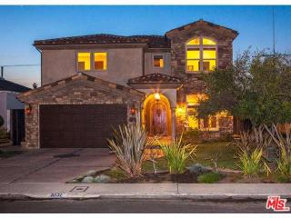 8031 Bleriot Ave, Los Angeles CA  90045-4106 exterior