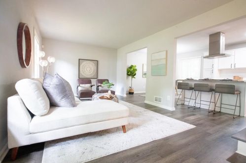 2957 Eleanor Ter, Atlanta GA  30318-6078 exterior