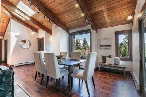 12116 Highland Ave, Truckee CA  96161-1719 exterior