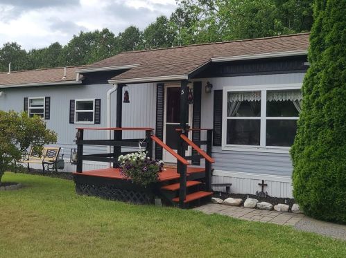 5 Torch Ln, Coventry, RI 02816-4012