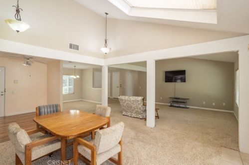 2961 Stacy Dr, Simi Valley, CA 93063-2135
