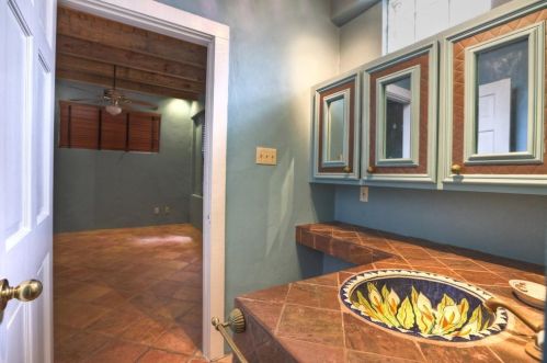 614 Pine Gully Rd, Taylor Lake Village TX  77586-1827 exterior