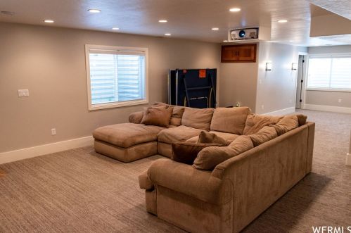 542 330, Providence UT 84332-8504 exterior