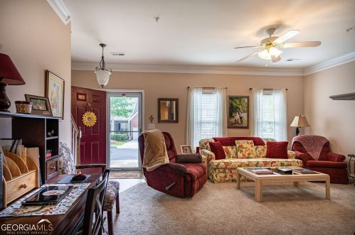 102 Portico Pl, Newnan, GA 30265-5946
