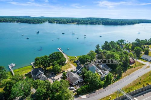 22 Wentworth Ter, Dover, NH 03820-4626