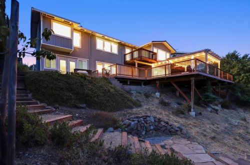 17115 Oak Leaf Dr, Morgan Hill, CA 95037-6620