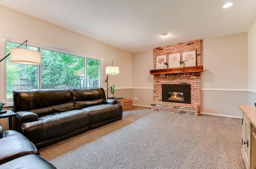 1810 Evergreen Ct, Saint Paul MN  55125-2301 exterior