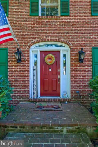 131 Bentley Ln, Lancaster PA  17603-6203 exterior