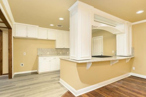 921 Western Ave, Angleton TX 77515-4256 exterior