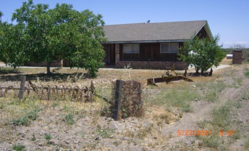 14700 Jack Tone Rd, Manteca, CA 95336-8976