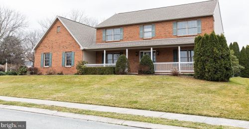 217 Stone Creek Rd, Lancaster, PA 17603-9434