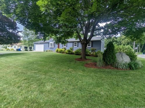 148 Scantic Meadow Rd, Wapping, CT 06074-1135