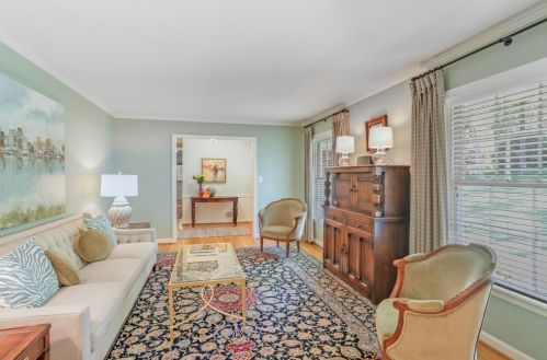 4670 Huntley Dr, Atlanta GA  30342-2728 exterior