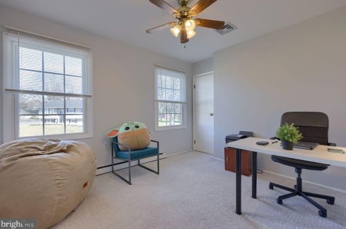 3236 Randy Rd, Lancaster PA  17601-1408 exterior