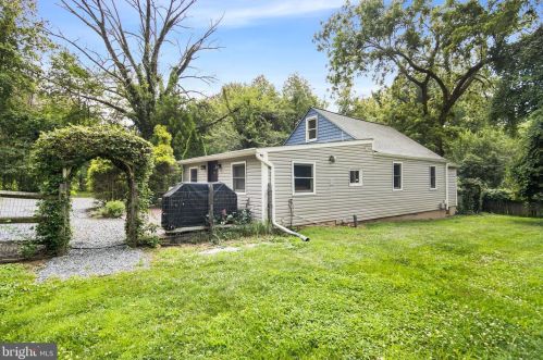 18301 Brooke Rd, Sandy Spring, MD 20860-1416