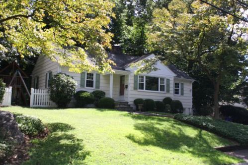 25 Frances Ave, Norwalk, CT 06854-2510