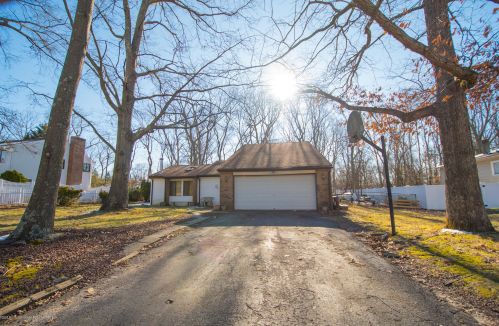 13 Winchester Dr, Jackson Twp, NJ 08527-2624