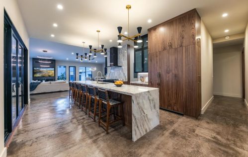 11761 Bottcher Loop, Truckee CA  96161-2792 exterior