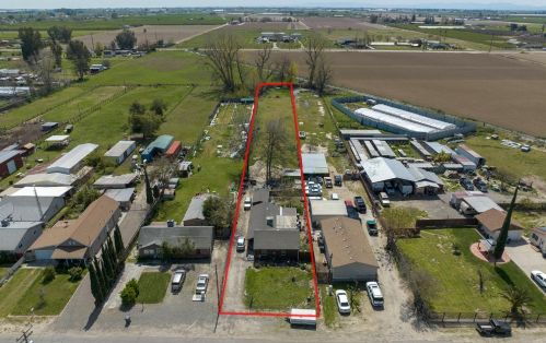 716 Greenway Ave, Turlock, CA 95380-6425