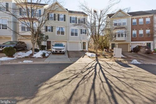 12521 Heykens Ln, Bristow, VA 20136-3006