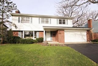 1136 Knollwood Rd, Bannockburn, IL 60015-3336