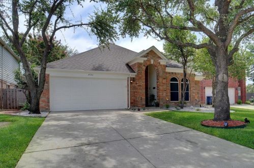 4506 Parkview Ln, Fort Worth TX  76137-5454 exterior