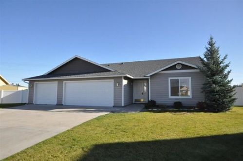 9201 Claire Ave, Amber, WA 99004-9394