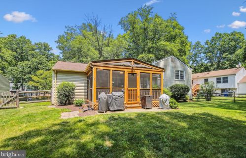 12803 Reams Station Pl, Herndon, VA 20170-2836