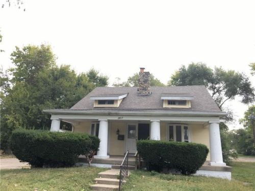 2817 Talbott St, Indianapolis IN  46205-4132 exterior