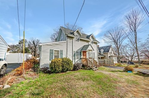 110 Lafayette St, Milford, CT 06460-4714