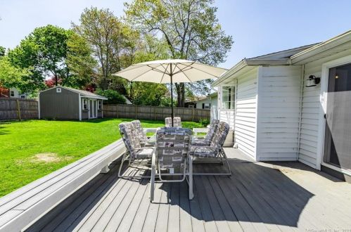 201 Fairlawn Dr, Torrington CT  06790-5809 exterior