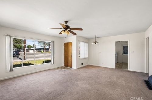 460 Cambridge St, Orange CA  92866-1150 exterior