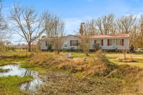 10575 Schmidt Rd, Waller, TX 77484-5207