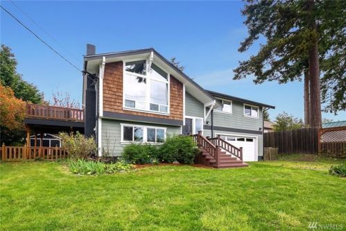 10319 116th St, Vashon, WA 98070-3080