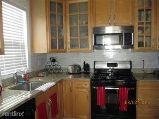 616 Logan St, Denver CO  80209-4110 exterior