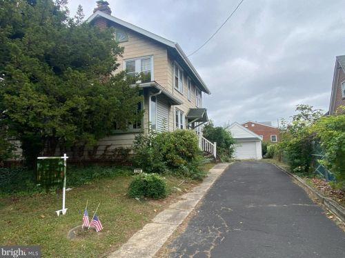 1343 Longshore Ave, Philadelphia, PA 19111-4509