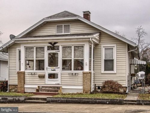 422 A St, Carlisle, PA 17013-1820