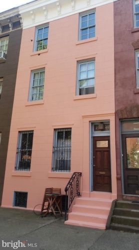 2104 Green St, Philadelphia, PA 19130-3111