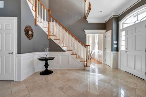 42 Winterberry Rd, Deep River, CT 06417-2127