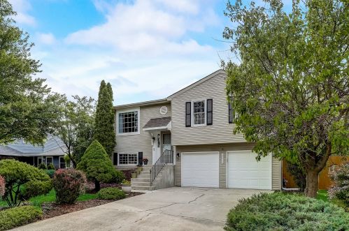 20059 Rosewood Dr, Frankfort, IL 60423-8170