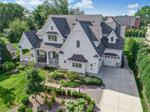 421 Ruby St, Willowbrook, IL 60514-2709