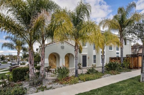 4686 Batten Way, San Jose, CA 95135-1541